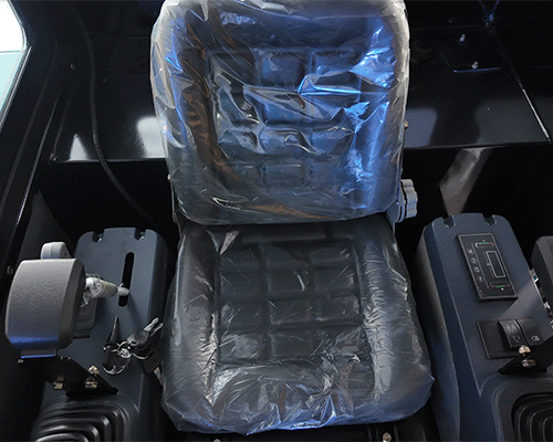 Myynnissä minikaivukone Myynnissä minikaivukone