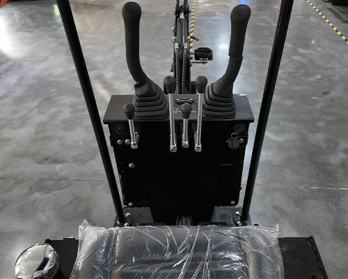 1,2 tonnin pieni kaivinkone 1,2 tonnin pieni kaivinkone